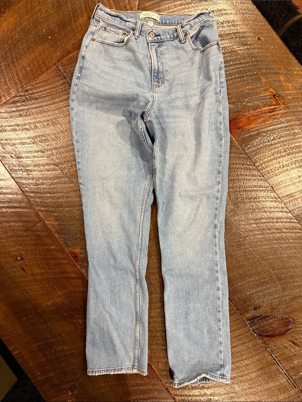 Abercrombie & Fitch Light Wash Straight Leg Jeans ultra high rise 10R/30